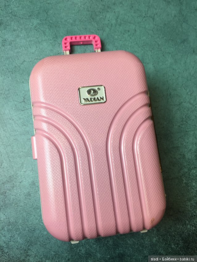 Кукольный чемодан — Аксессуары для кукол (фото 4)