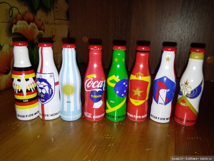 Бутылочки коллекционные, посвященные футболу