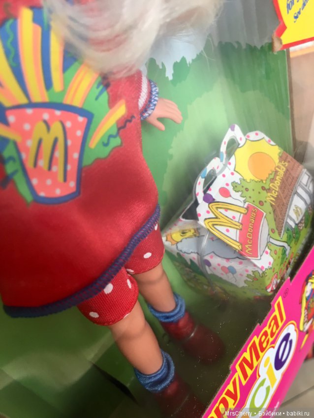 Обаятельная девочка Стейси с миниатюрами от МакДональдс / Stacie Happy meal (фото 5)