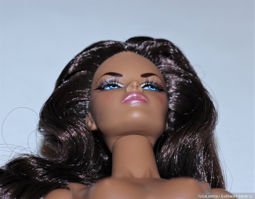 Кукла Fashion Royalty ITBE Anja In Sequins (фото 3)