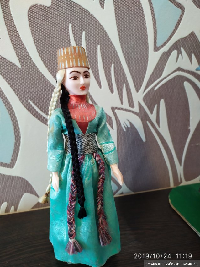 Кукла в национальном костюме (фото 5)