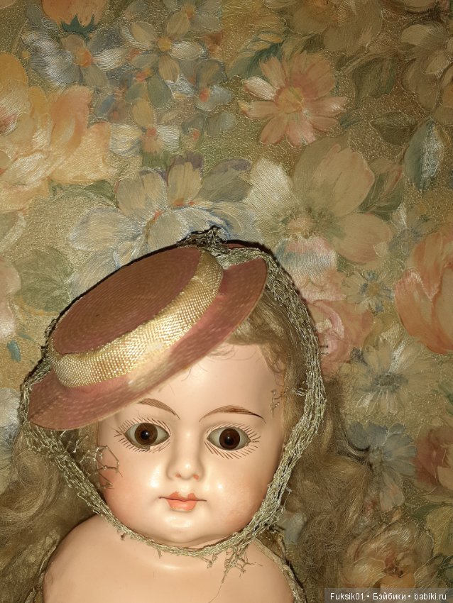Антикварная кукла из папье маше (фото 3)