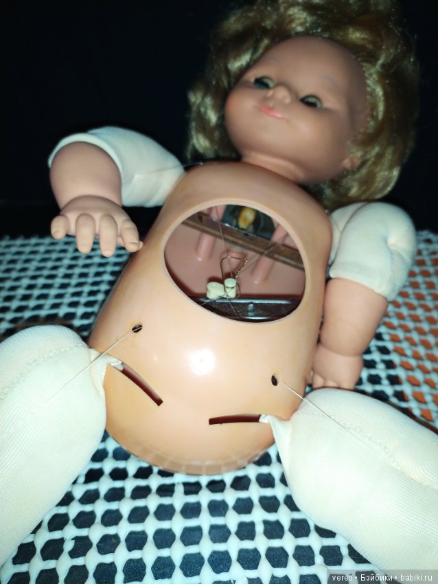 Винтажная кукла из Италии с механизмом внутри