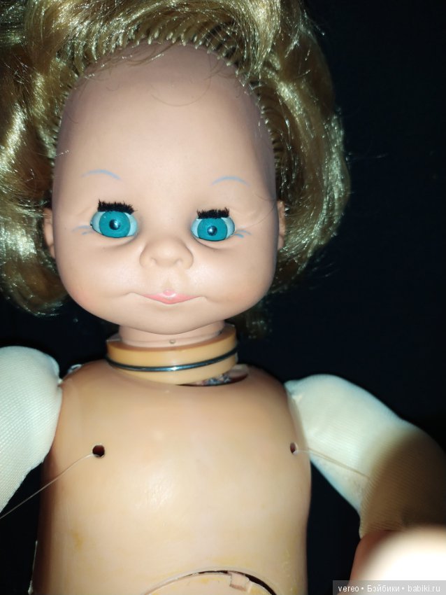 Винтажная кукла из Италии с механизмом внутри