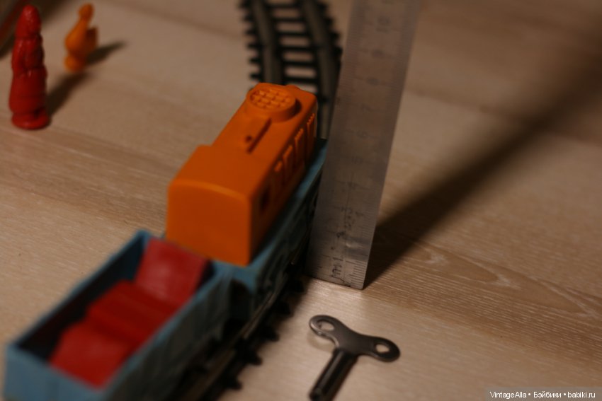 Кольцевая железная дорога СССР, Московский завод игрушек "Орленок"