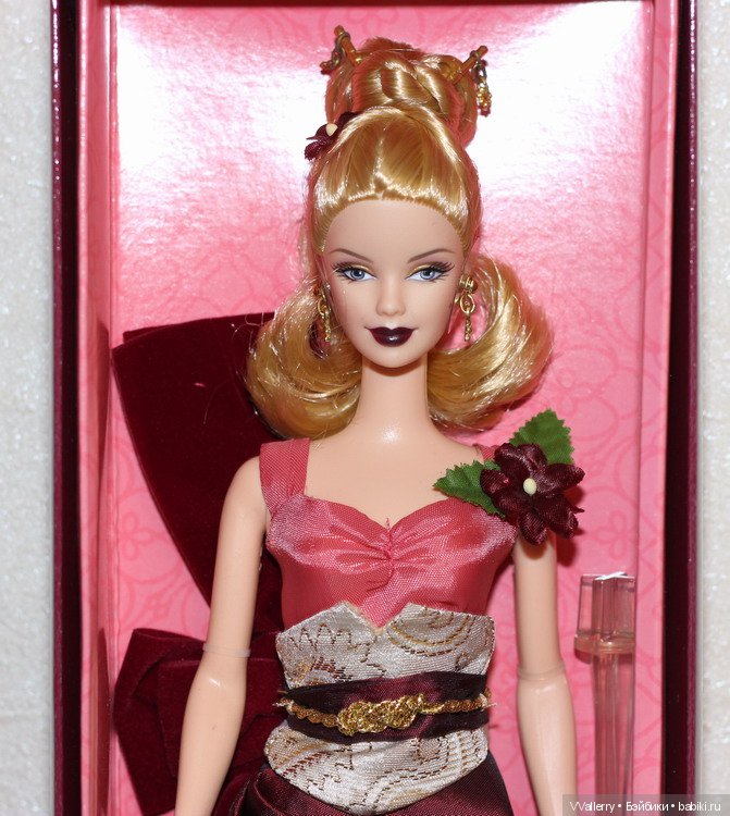 Fashion doll Exotic Intrigue Barbie doll 570151
