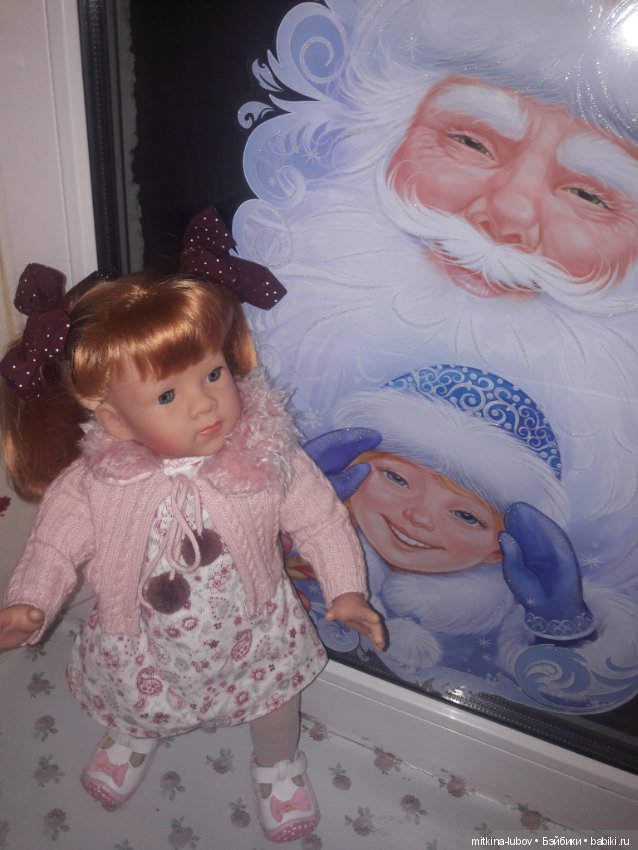 Наклейка на окно Дед Мороз и Снегурочка (фото 6)