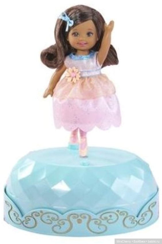 Barbie 12 Dancing Princesses AA Lacey \ Барби 12 танцующих принцесс темнокожая Лэйси