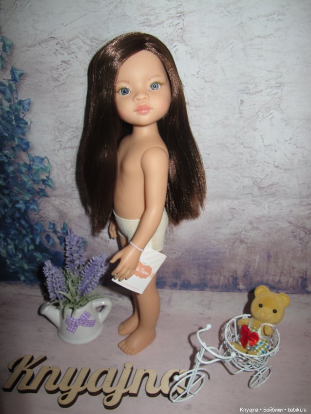 Яркая Мали от Паола Рейна с каштановыми волосами и голубыми глазами (фото 7)