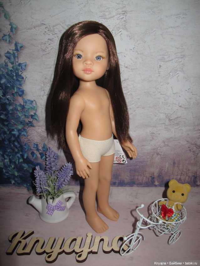 Яркая Мали от Паола Рейна с каштановыми волосами и голубыми глазами (фото 4)