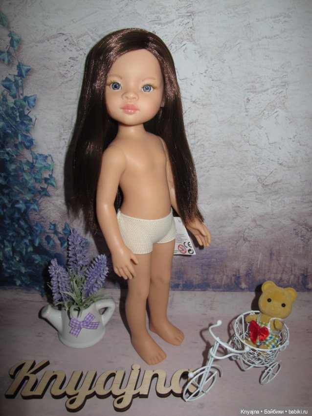 Яркая Мали от Паола Рейна с каштановыми волосами и голубыми глазами (фото 5)