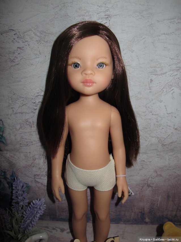 Яркая Мали от Паола Рейна с каштановыми волосами и голубыми глазами (фото 3)