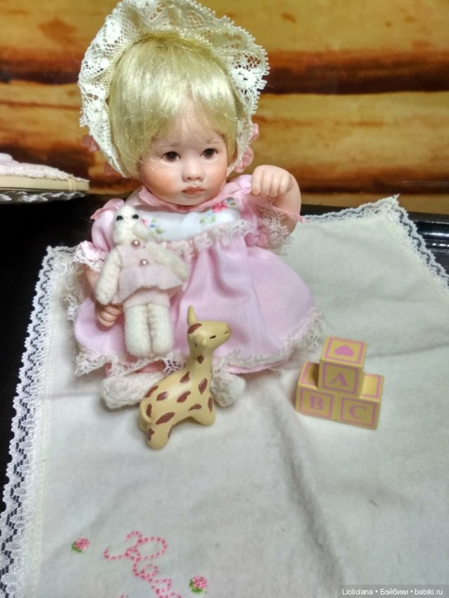 Миниатюра Приданое Роуз от Richard Simmons и Maree Massey. Фарфор. Рассрочка (фото 2)