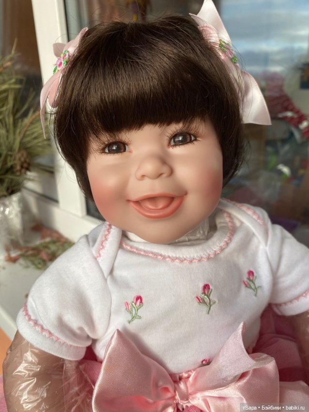 Редкая девочка Счастливый танец от Адора (фото 3)