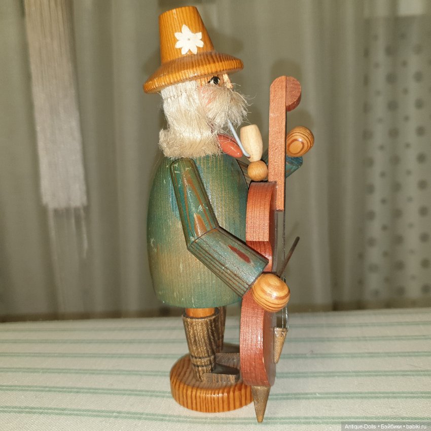 Винтажная фигурка Erzgebirgische Volkskunst, виолончелист (фото 4)