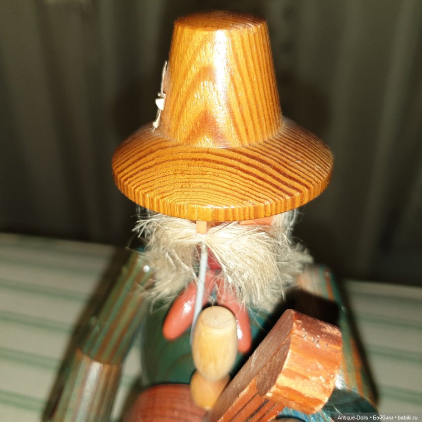 Винтажная фигурка Erzgebirgische Volkskunst, виолончелист (фото 10)