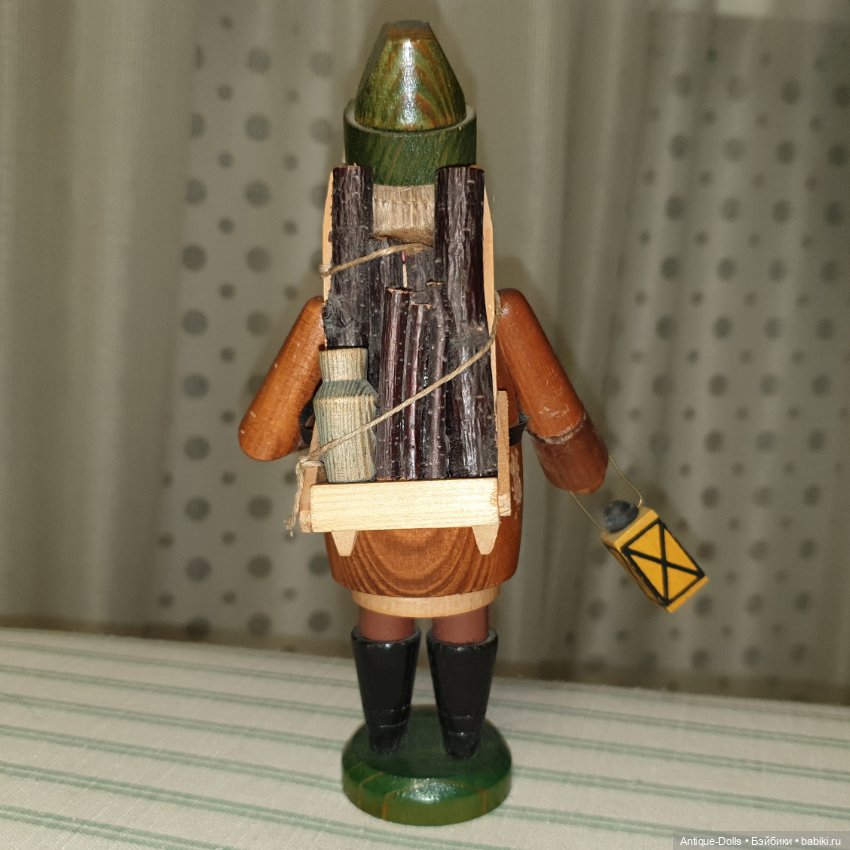 Винтажная фигурка Erzgebirgische Volkskunst, дровосек (фото 7)