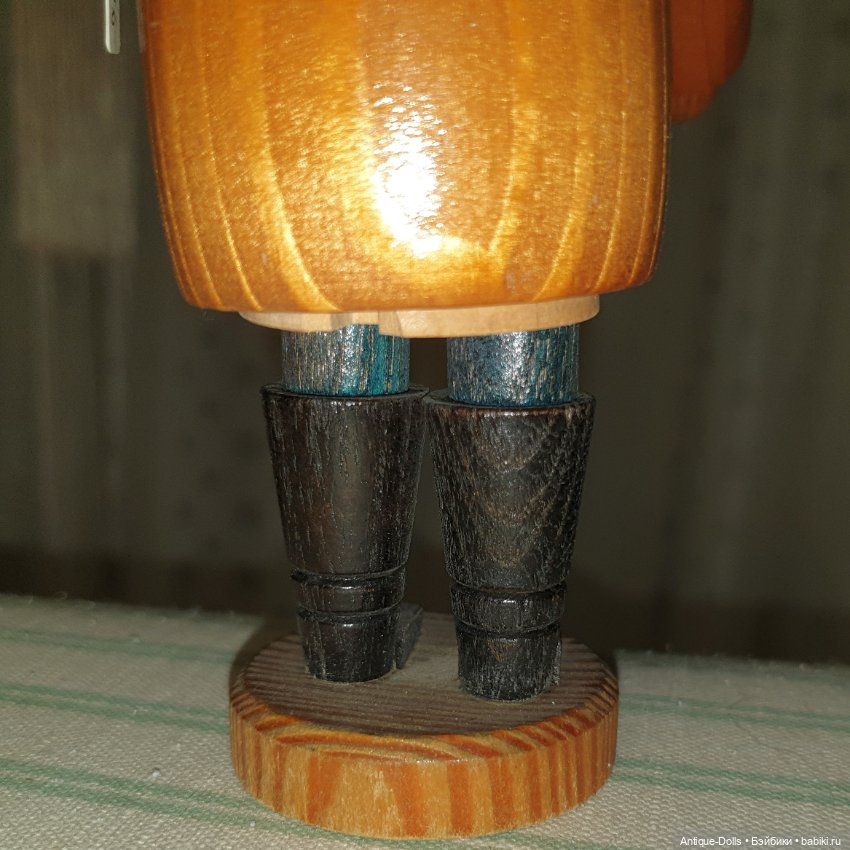 Винтажная фигурка Erzgebirgische Volkskunst, барабанщик