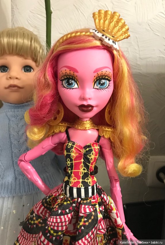 Кукла Monster High Ужасно высокая Гулиопа Желингтон 43 см (FBP35)