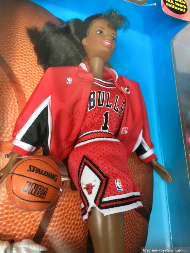 Шарнирная Барби Баскетболистка / Chicago Bulls Barbie NBA (фото 7)