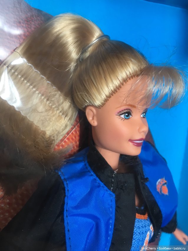 Шарнирная Барби Баскетболистка / New York Knicks Barbie NBA (фото 4)