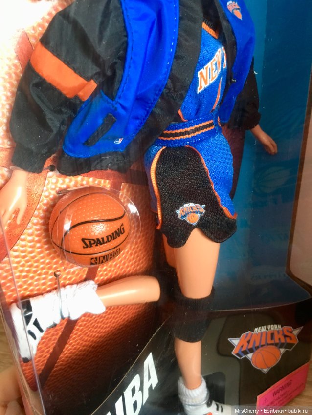Шарнирная Барби Баскетболистка / New York Knicks Barbie NBA (фото 9)