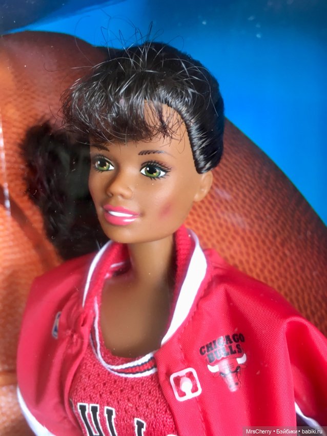 Шарнирная Барби Баскетболистка / Chicago Bulls Barbie NBA (фото 4)