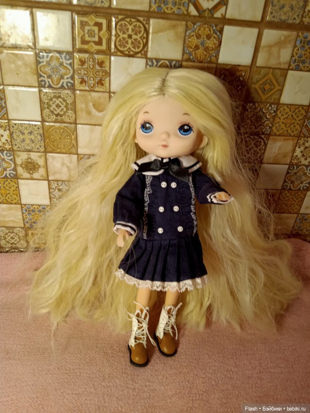 Кукла блондинка в винтажном стиле типa hola,monst=