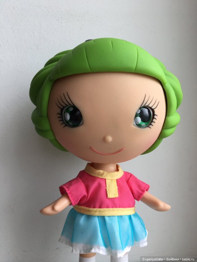 Фирменная кукла-фруктик FRUITYZZ