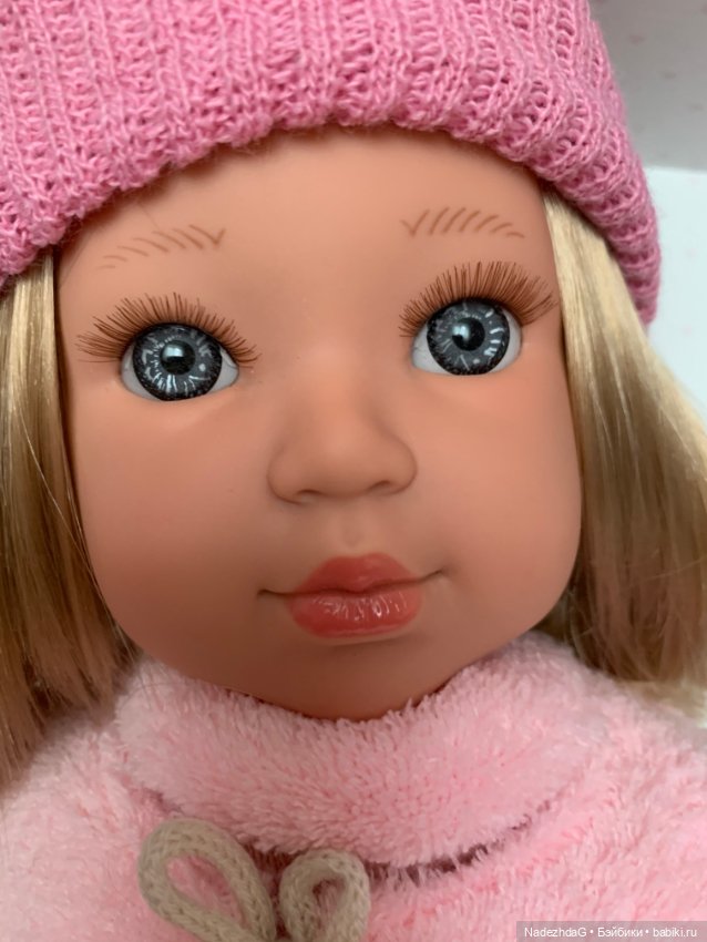 Кукла Carla в одежде и шапочке, 49 см. Arias Elegance