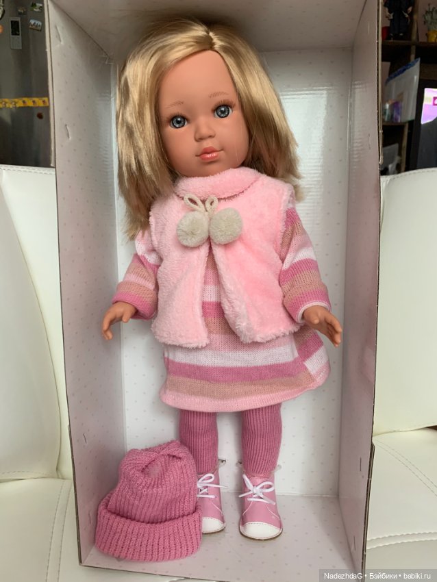Кукла Carla в одежде и шапочке, 49 см. Arias Elegance (фото 6)