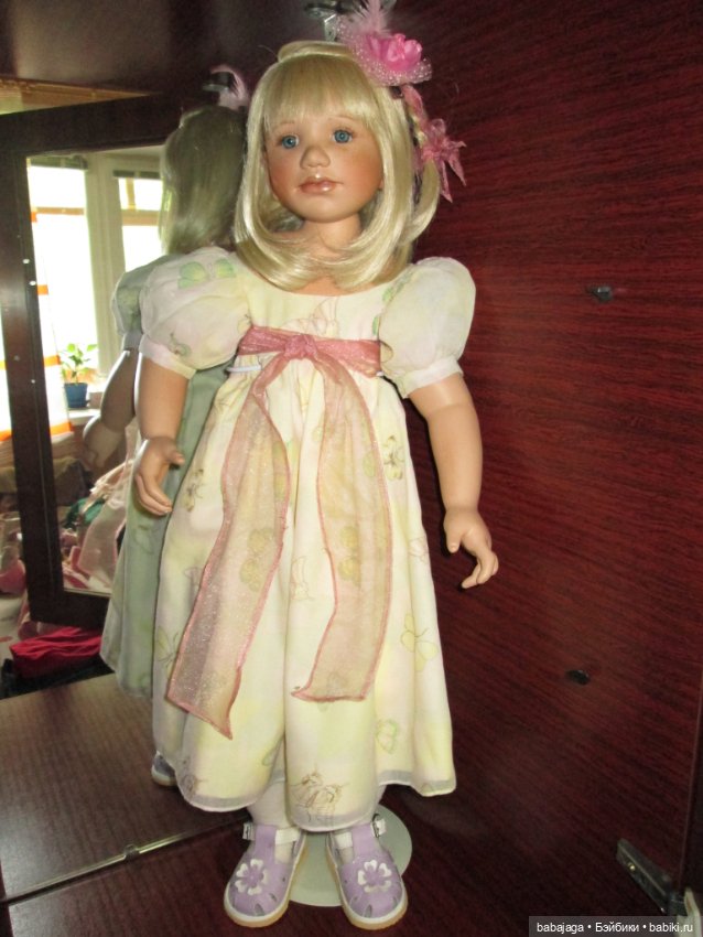 Фарфоровая куколка в прекрасном состоянии (фото 2)