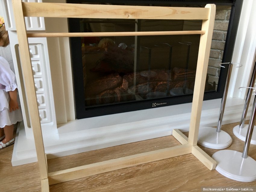 Вешалка для одежды с плечиками (фото 4)