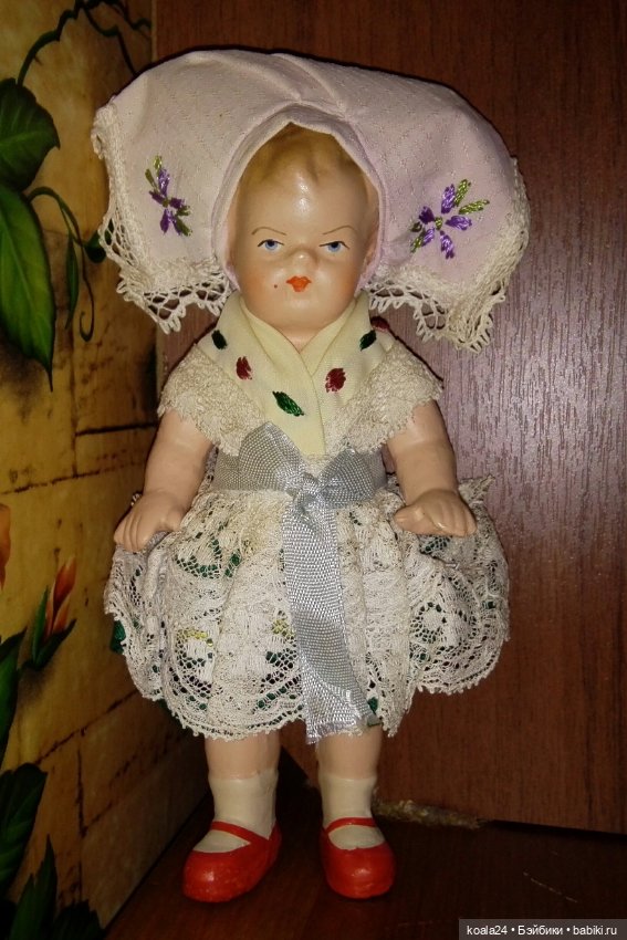 Старинная немецкая кукла. Девочка. Малышка.Рельефные волосы