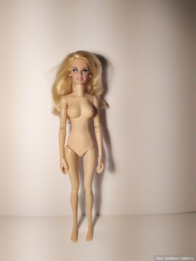 Женское суперподвижное тело 1/6