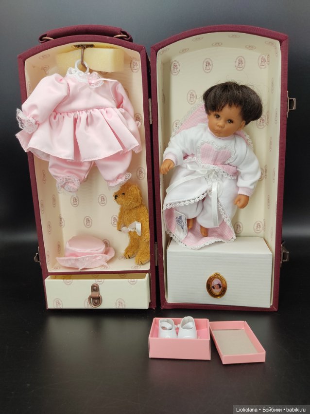 Малышка в чемодане-переноске от Lee Middleton. 20 см. Винил. Рассрочка