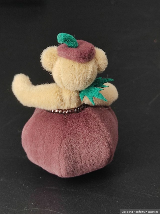 Мишка Сливовый Пудинг от Linda Mullins. 7 см. Миниатюра (фото 5)