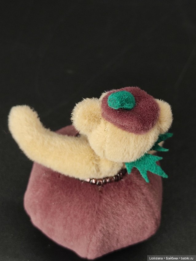 Мишка Сливовый Пудинг от Linda Mullins. 7 см. Миниатюра (фото 6)