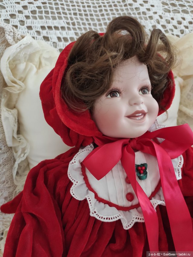 Очень красивая парадная кукла Crristmas Carol (фото 7)