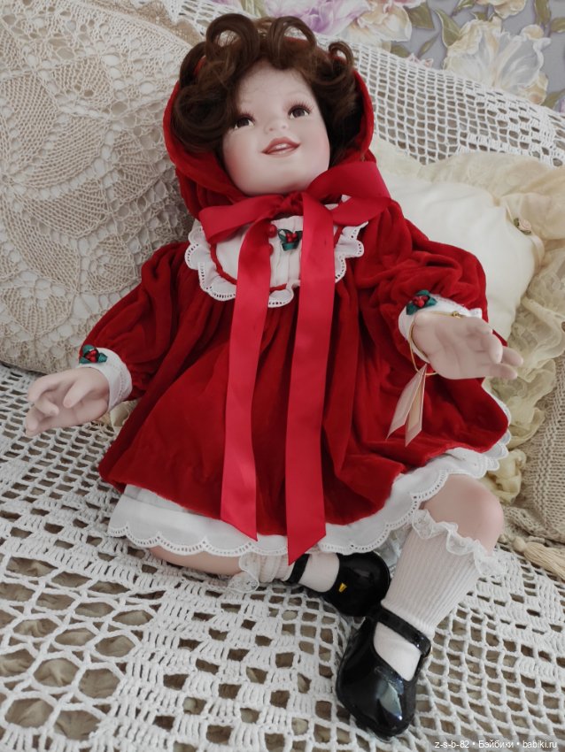 Очень красивая парадная кукла Crristmas Carol (фото 10)