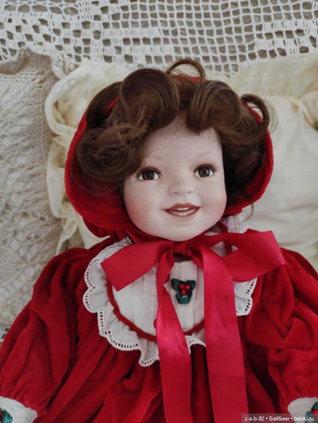 Очень красивая парадная кукла Crristmas Carol (фото 8)