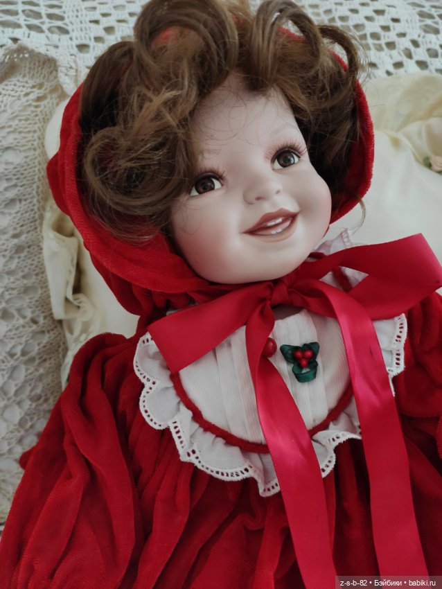 Очень красивая парадная кукла Crristmas Carol (фото 2)