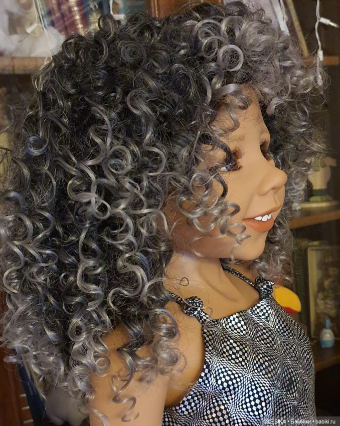 Продается парик для больших кукол Моники Левениг (фото 3)