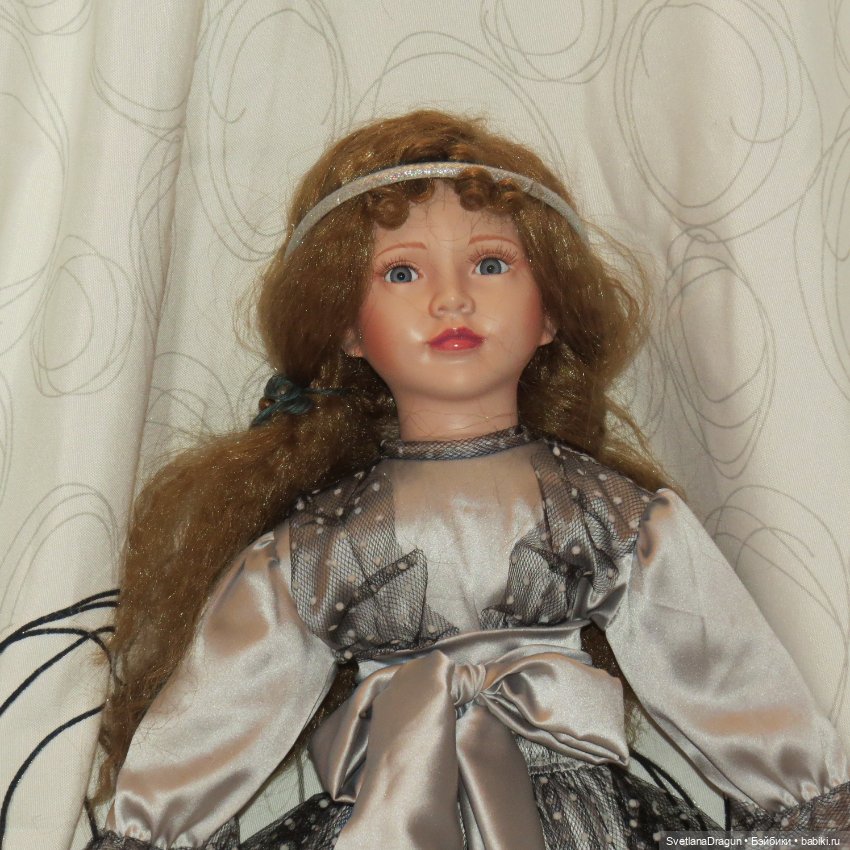 Очень серьёзная фарфоровая красавица (фото 3)