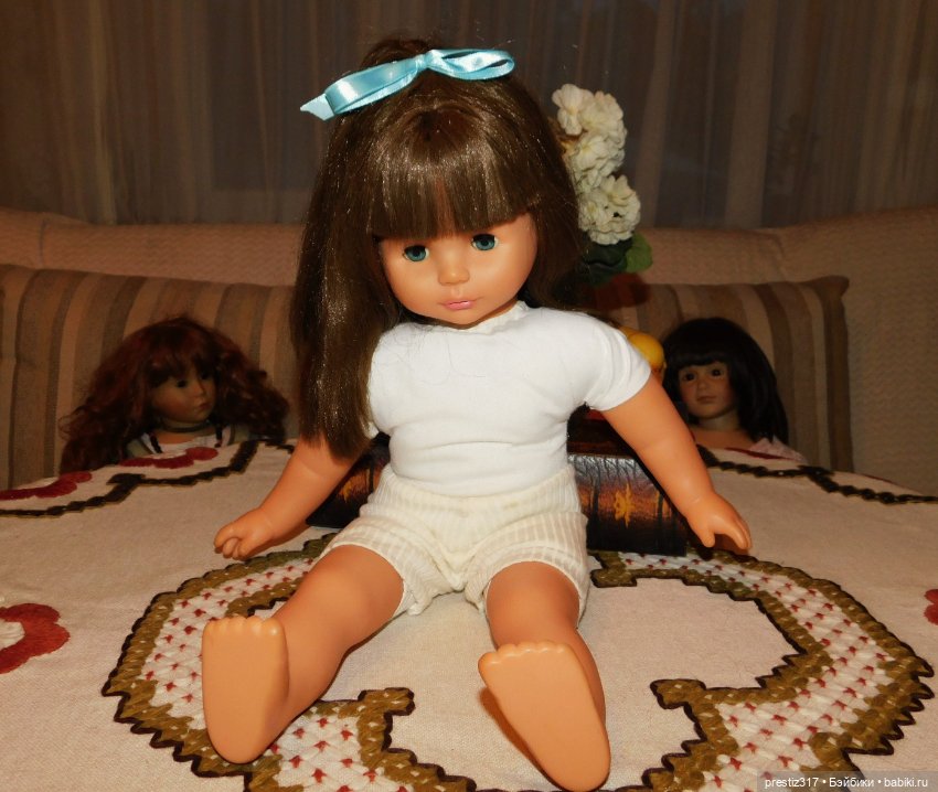 Красивая и длинноволосая, немецкая кукла Gotz