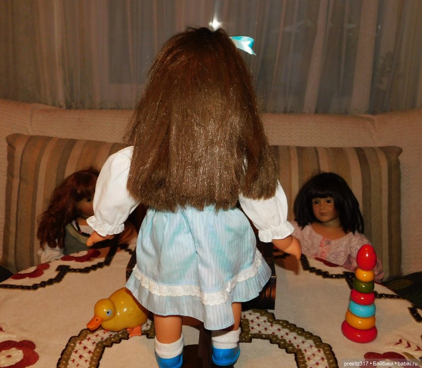Красивая и длинноволосая, немецкая кукла Gotz (фото 4)