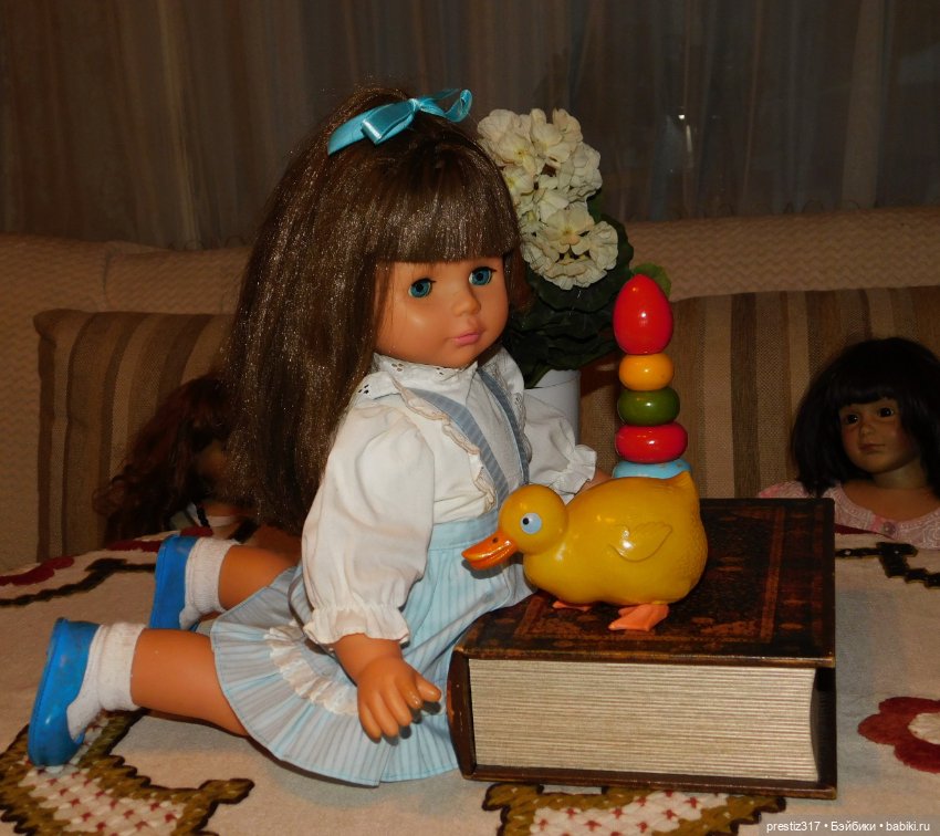 Красивая и длинноволосая, немецкая кукла Gotz (фото 8)