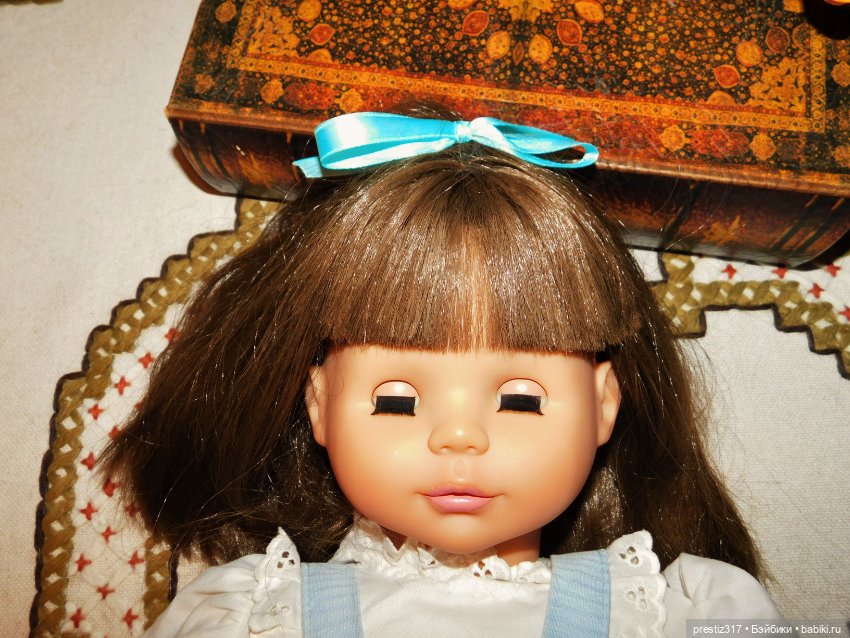Красивая и длинноволосая, немецкая кукла Gotz (фото 10)