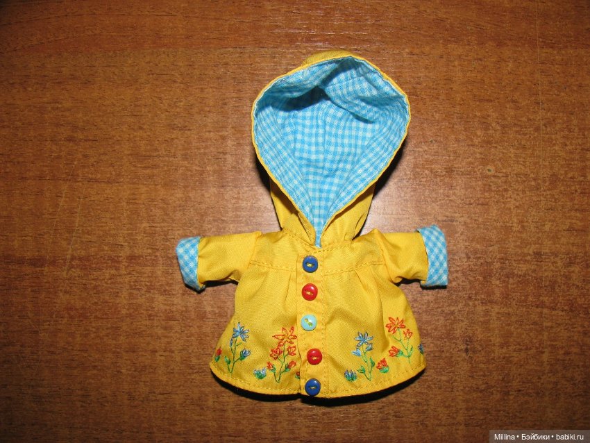 Комплекты и плащики для лати,пукифи и куколок схожего размера