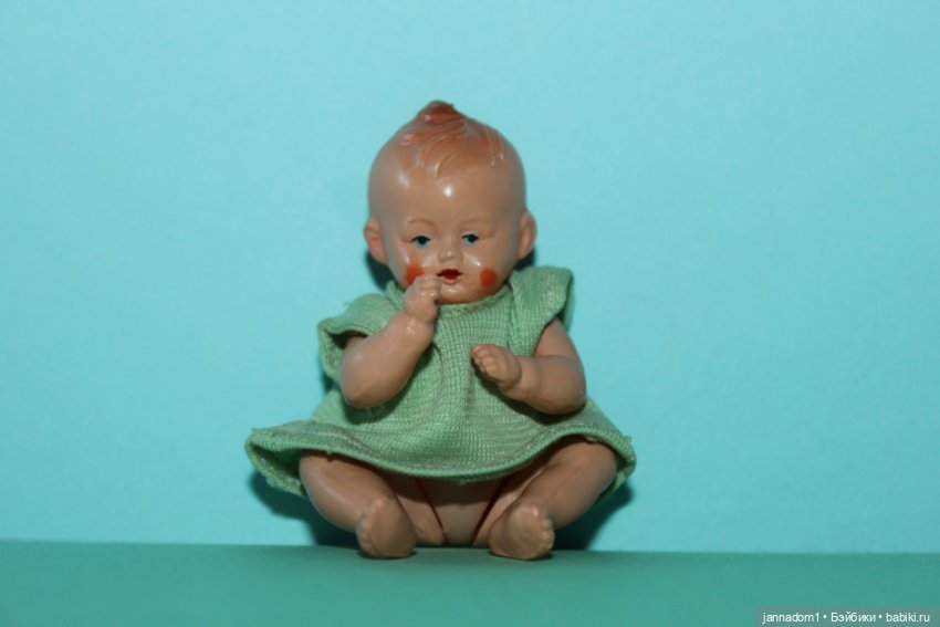 Целлулоидный малыш Caco Caho с ротиком под соску, высота 7 см